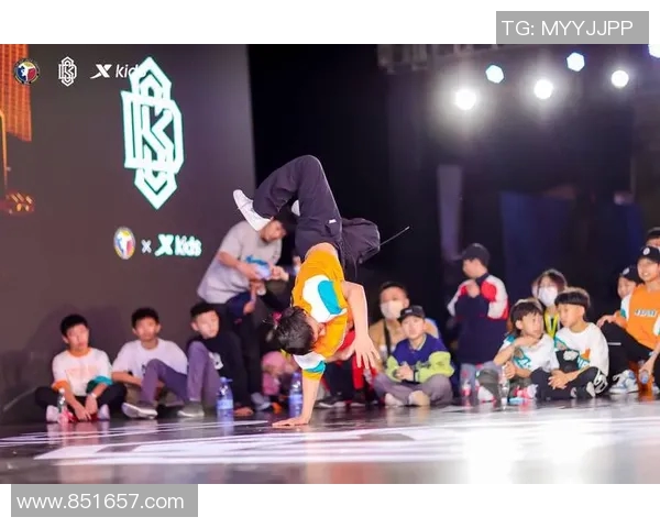 全国街舞大赛点评：广州攀岩队战术表现的独特魅力与精彩瞬间分析